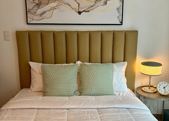 Apartment Aesthetic Modern 1br One Uptown Bgc